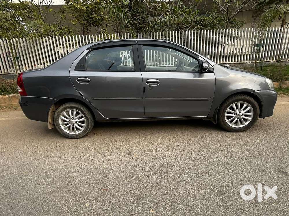 Toyota Petrol Manual 2013 Car