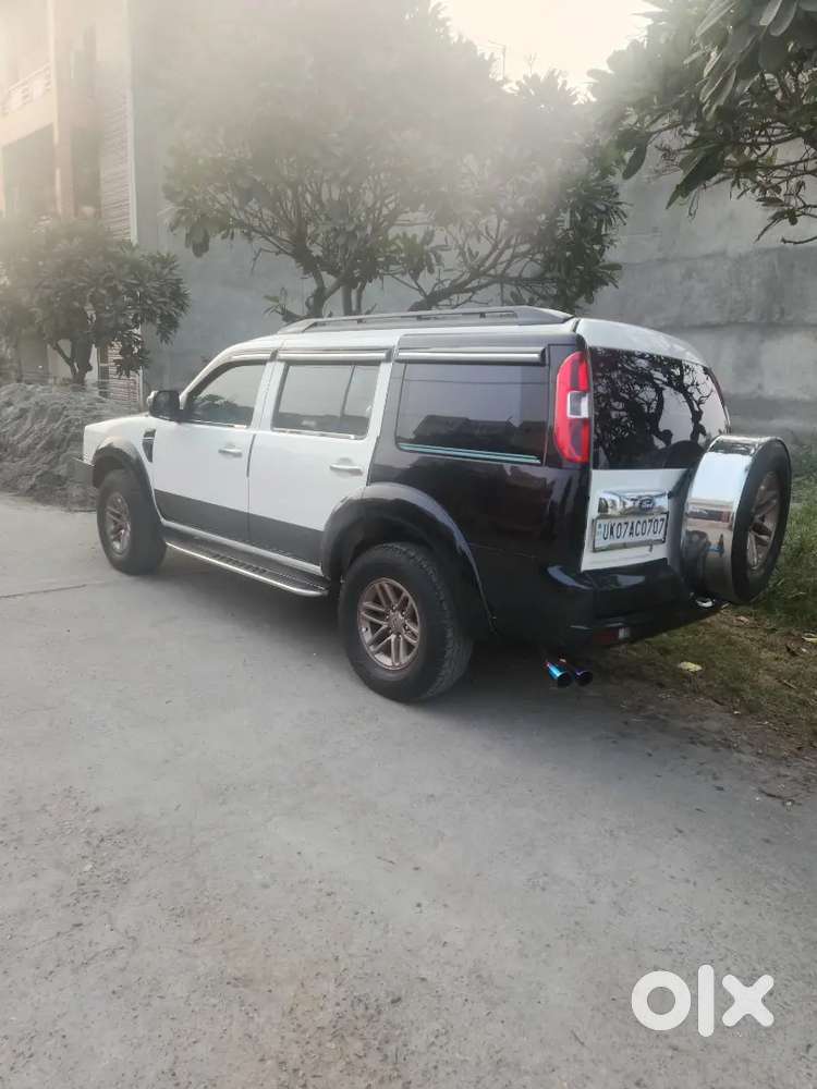 Ford Endeavour Diesel 2010 Year