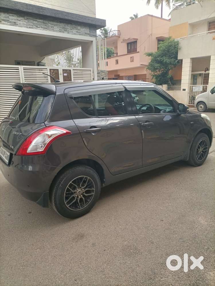 Maruti Suzuki Swift Vxi Abs Bsiv, 2015, Petrol