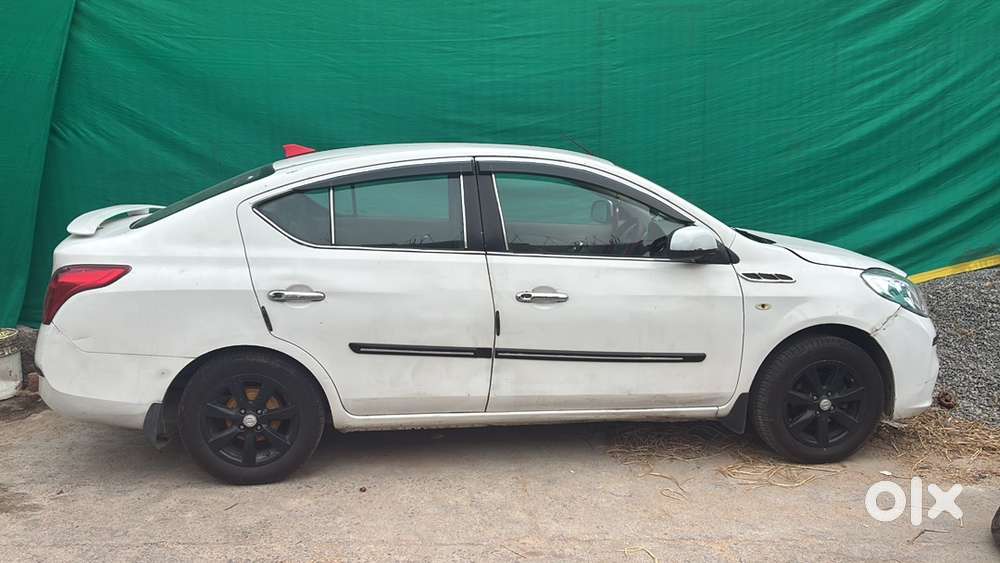 Nissan Sunny Diesel 2012