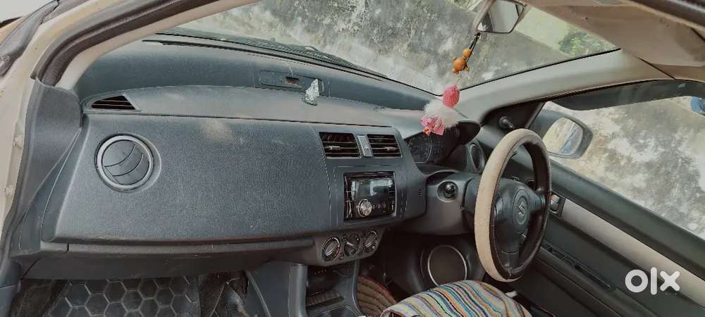 Maruti Suzuki Swift 2006 Petrol 108300 Km Driven