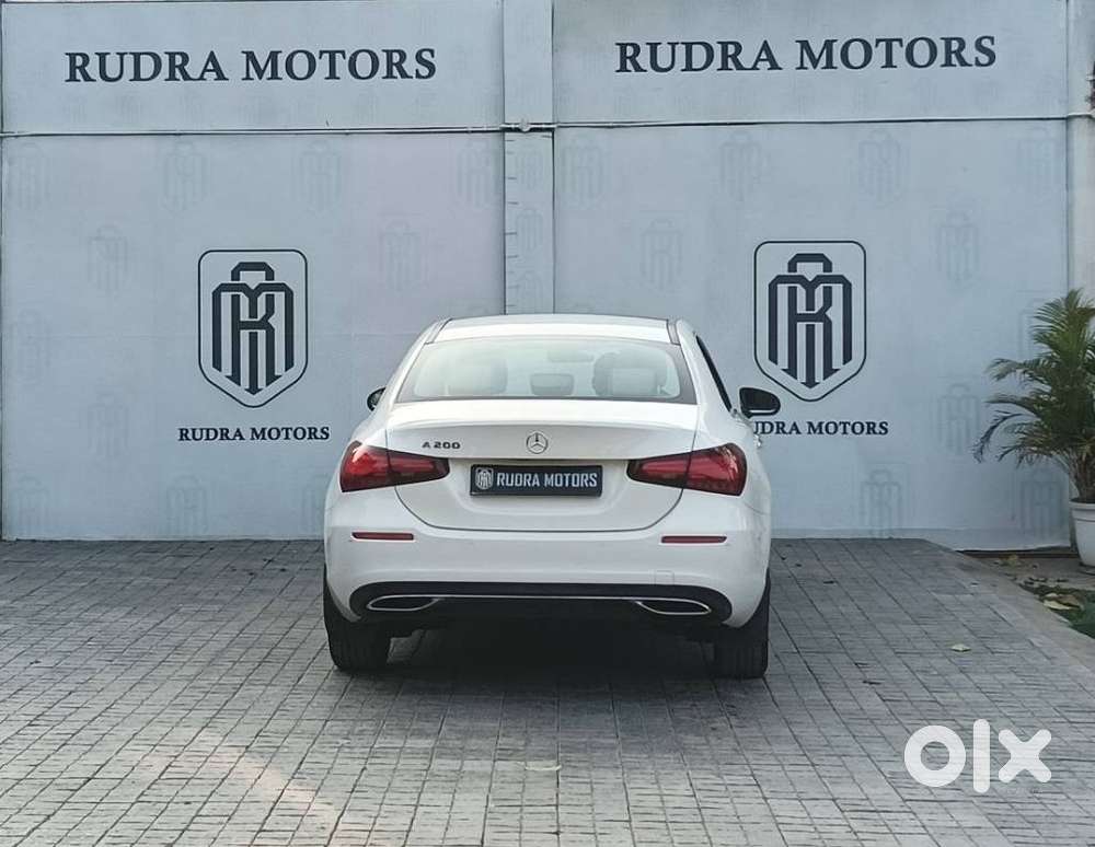 Mercedes-benz A-class Limousine 200, 2023, Petrol