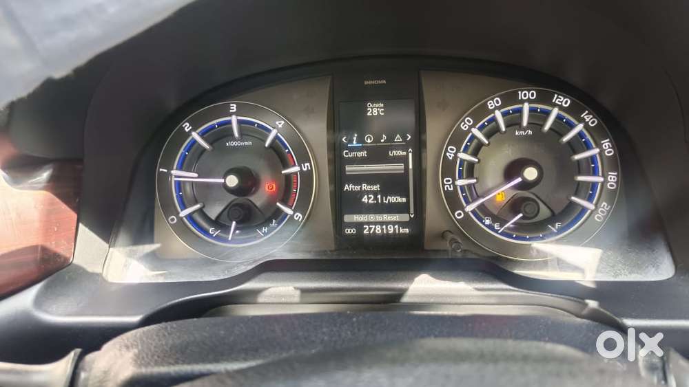 Toyota Innova Crysta 2.4 Zx Mt, 2016, Diesel