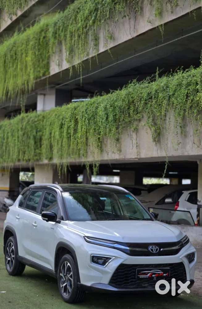 Toyota Urban Cruiser Hyryder 1.5 V Hybrid, 2023, Petrol