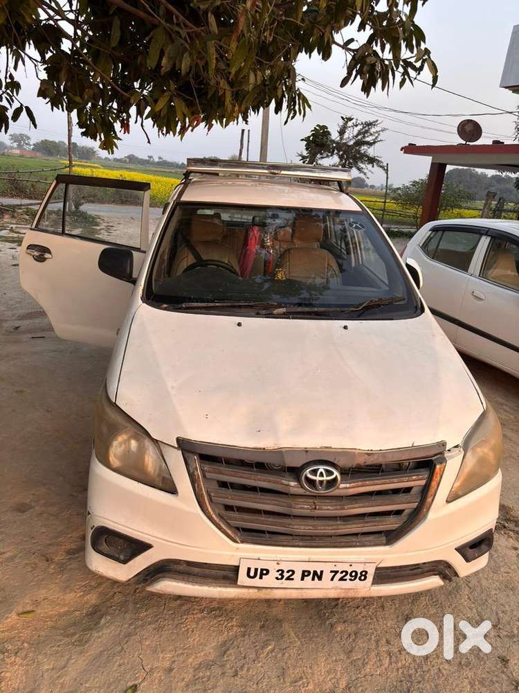 Toyota Innova 2015 Diesel Well Maintained