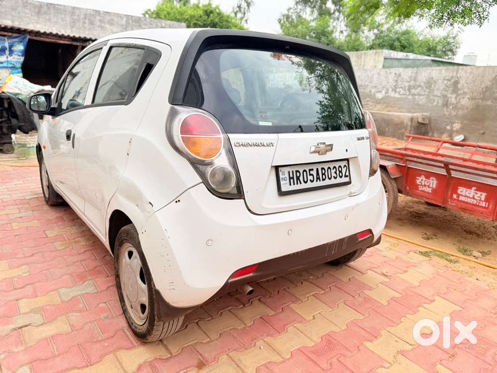Chevrolet Beat Petrol 2010
