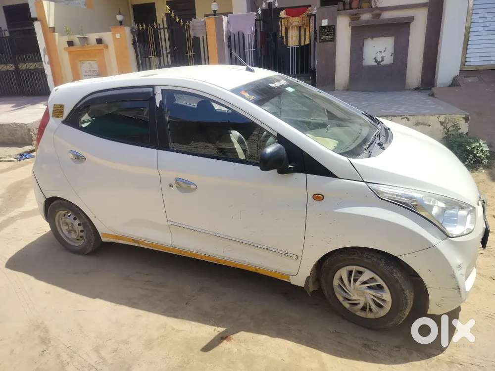 Eon Petrol + Cng