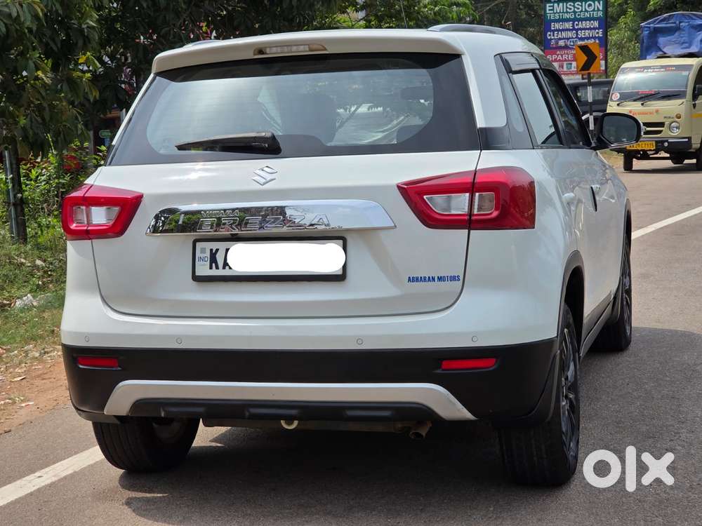 Maruti Suzuki Brezza 1.5 Zxi Smart Hybrid, 2021, Petrol