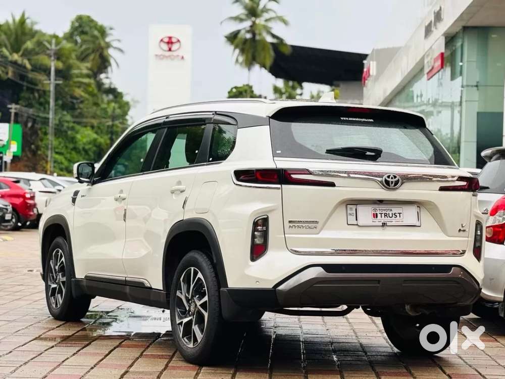 Toyota Urban Cruiser Hyryder 1.5 V Hybrid, 2025, Petrol