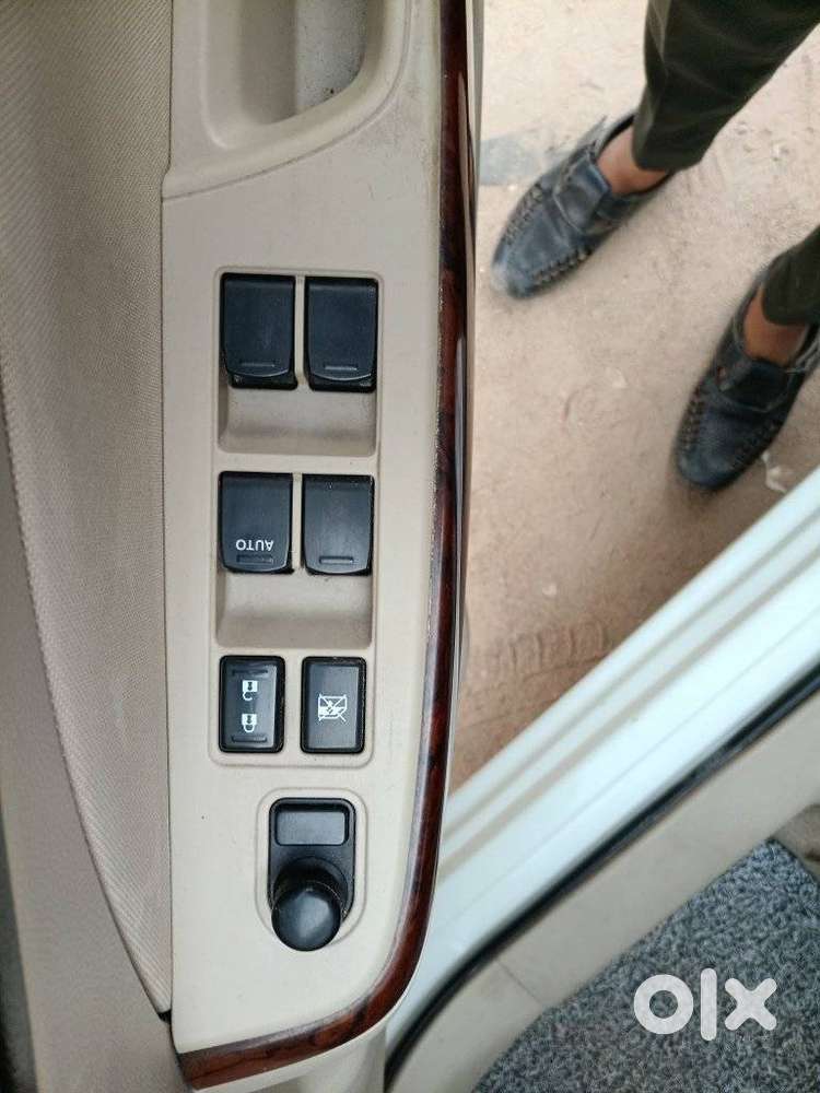 Maruti Suzuki Dzire 1.2 Zxi, 2018, Petrol