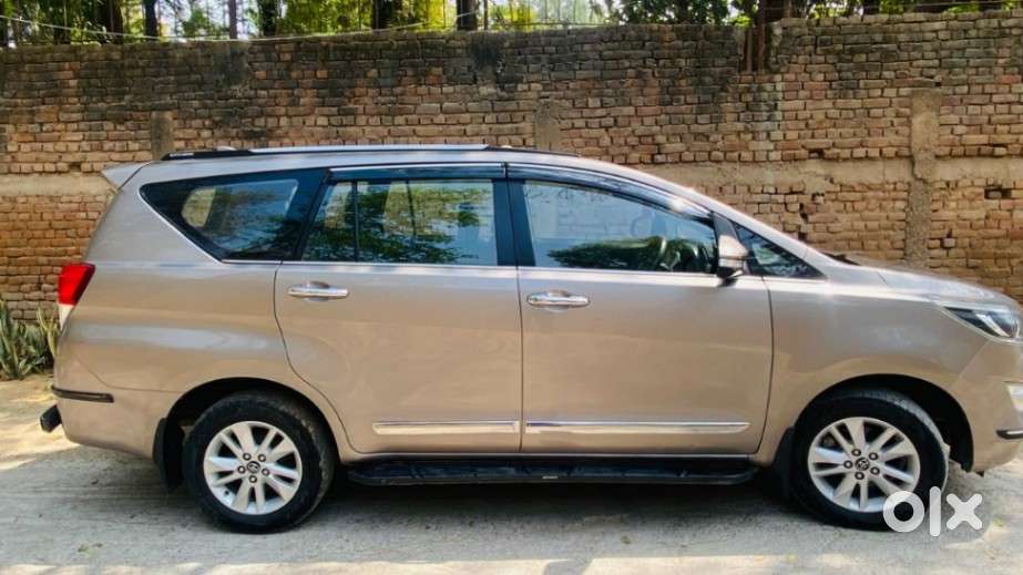 Toyota Innova Crysta 2.4 V, 2018, Diesel