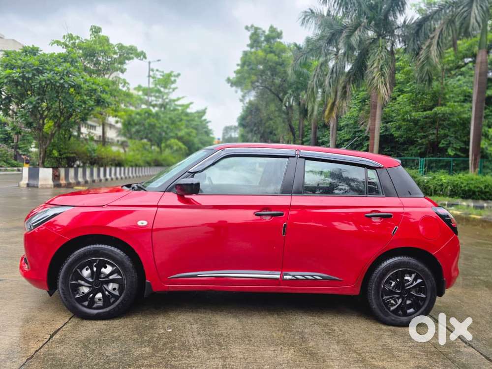 Maruti Suzuki Swift 1.2 Lxi (o), 2025, Petrol