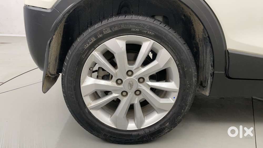 Mahindra Xuv300 W8, 2020, Petrol