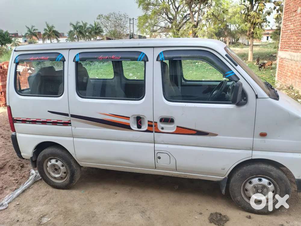 Maruti Suzuki Eeco 2022 Cng & Hybrids 670000 Km Driven