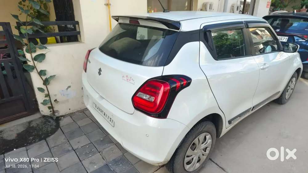 Maruti Suzuki Swift Vxi 2019