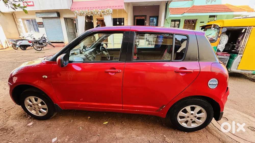 Maruti Suzuki Swift 2005 Petrol 136157 Km Driven
