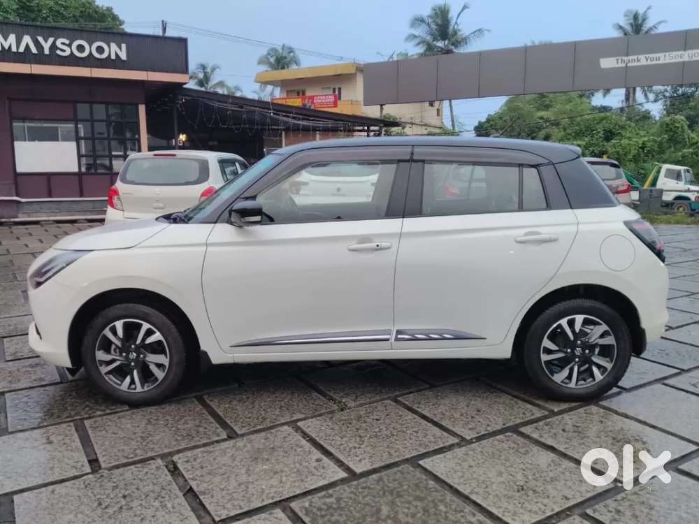 Maruti Suzuki Swift Zxi Plus Dual Tone, 2024, Petrol