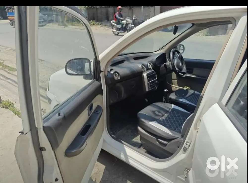 Hyundai Santro 2012 Lpg Well Maintained