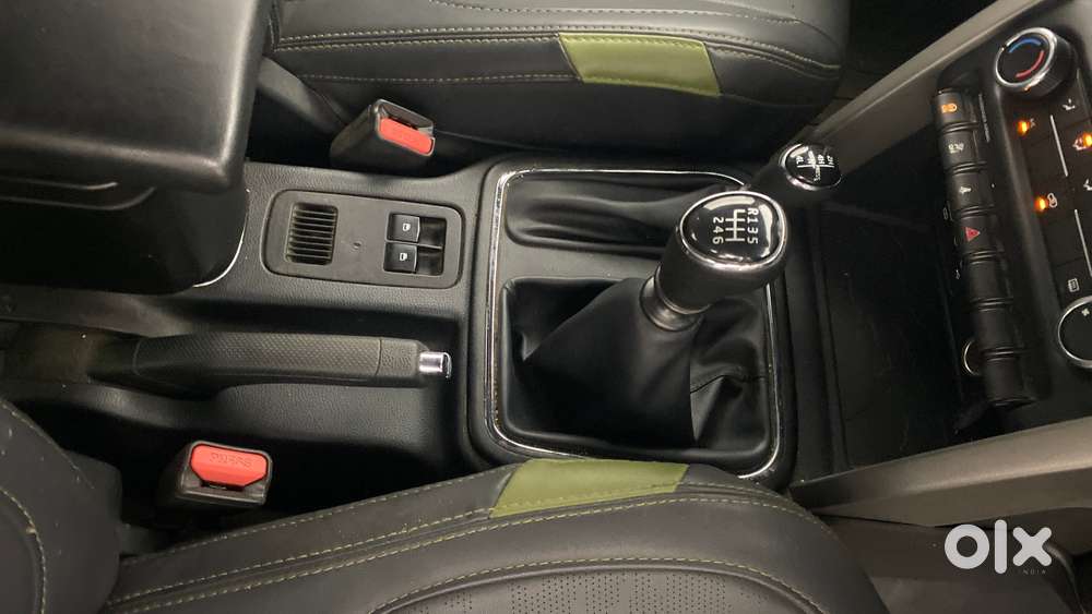 Mahindra Thar Lx Hard Top Petrol Mt 4wd, 2021, Petrol