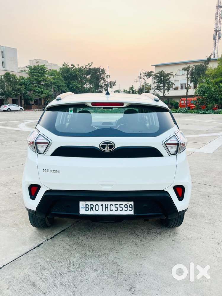 Tata Nexon 1.5 Revotorq Xm (s), 2023, Diesel