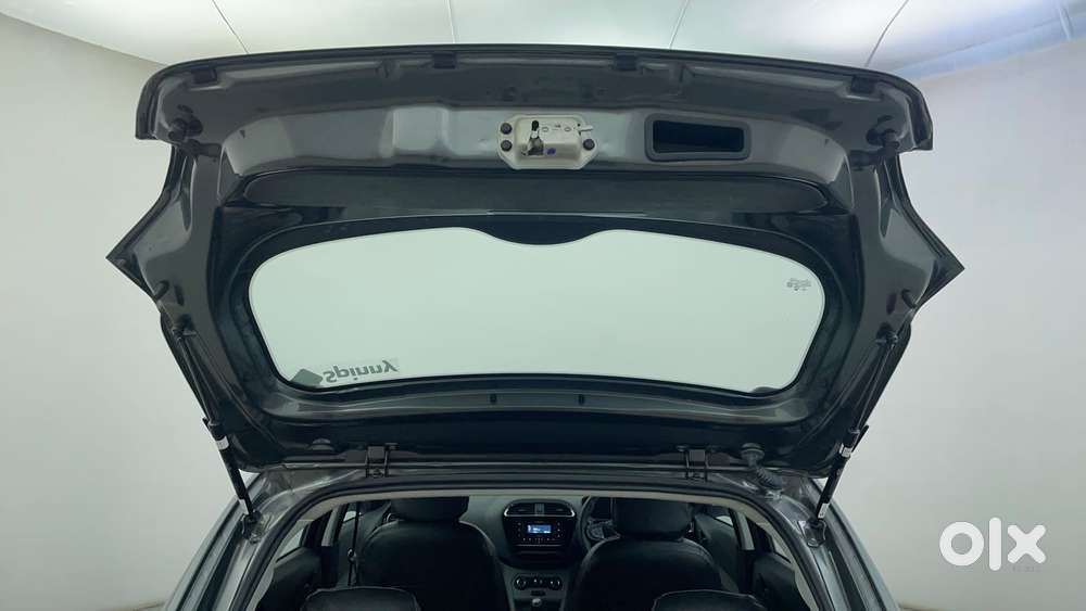 Tata Tiago 1.2 Revotron Xt Option, 2022, Petrol