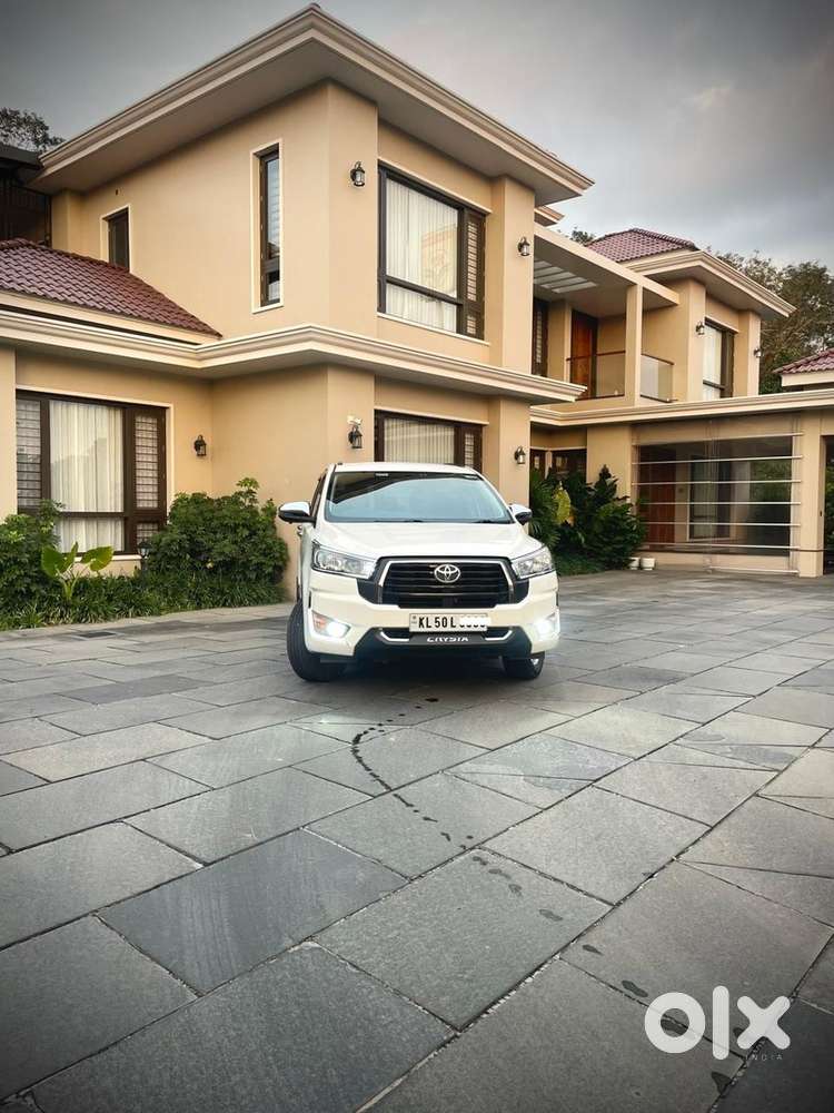 Toyota Innova Crysta Diesel 2023