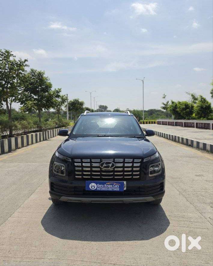 Hyundai Venue 1.2 S (o), 2022, Cng & Hybrids