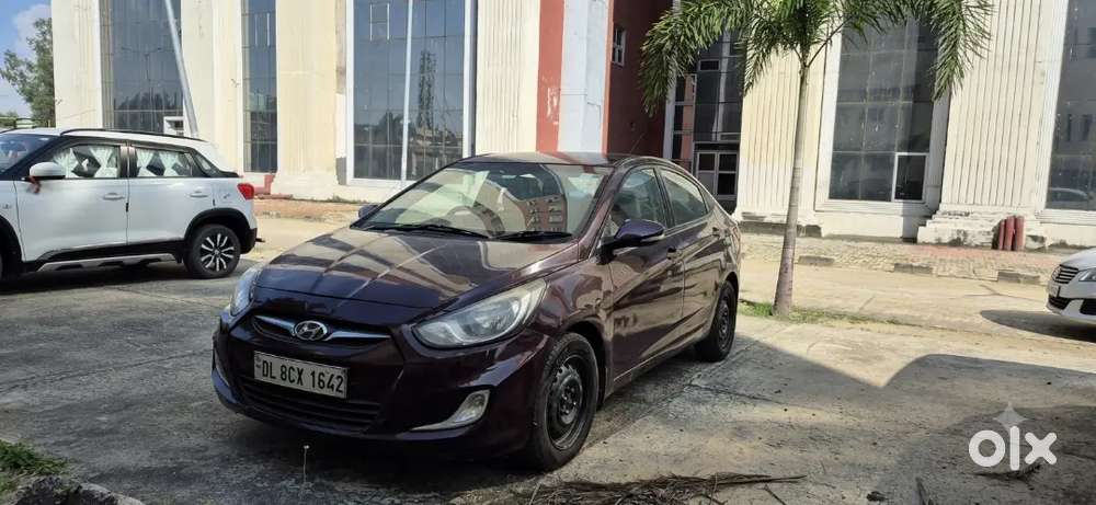 Hyundai Verna Fluidic 2011 Petrol Manual