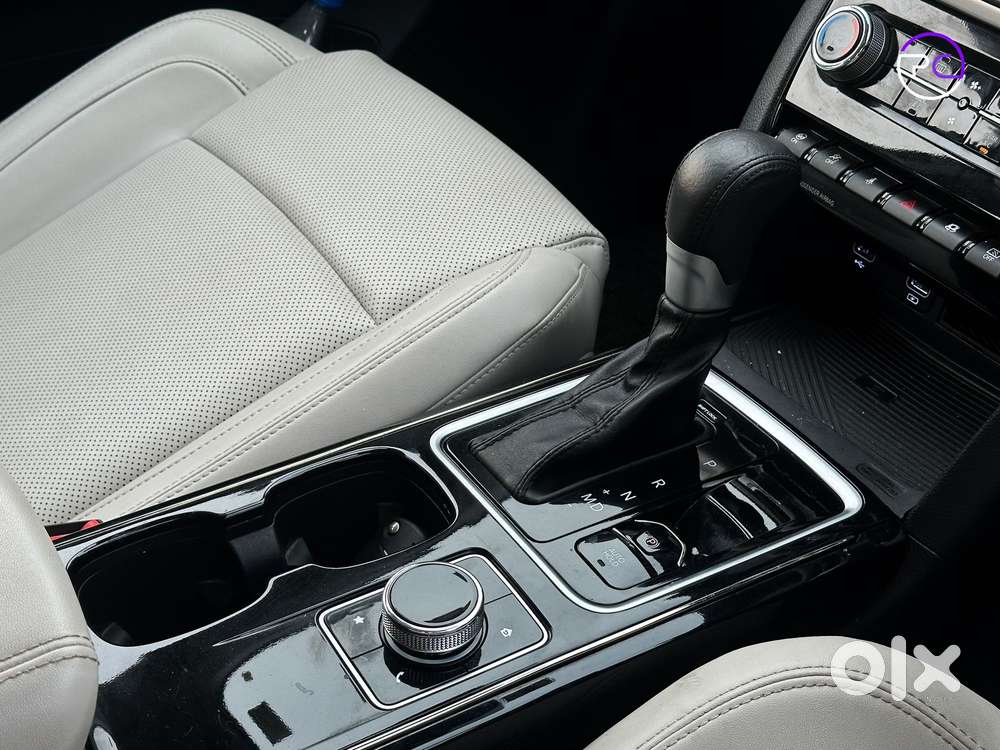 Mahindra Xuv700 2.2 Ax 7 Diesel At Luxury Pack Str, 2024, Diesel