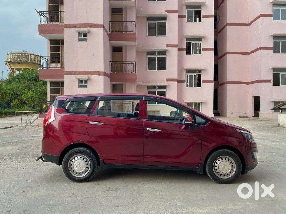 Mahindra Marazzo M2, 2018, Diesel