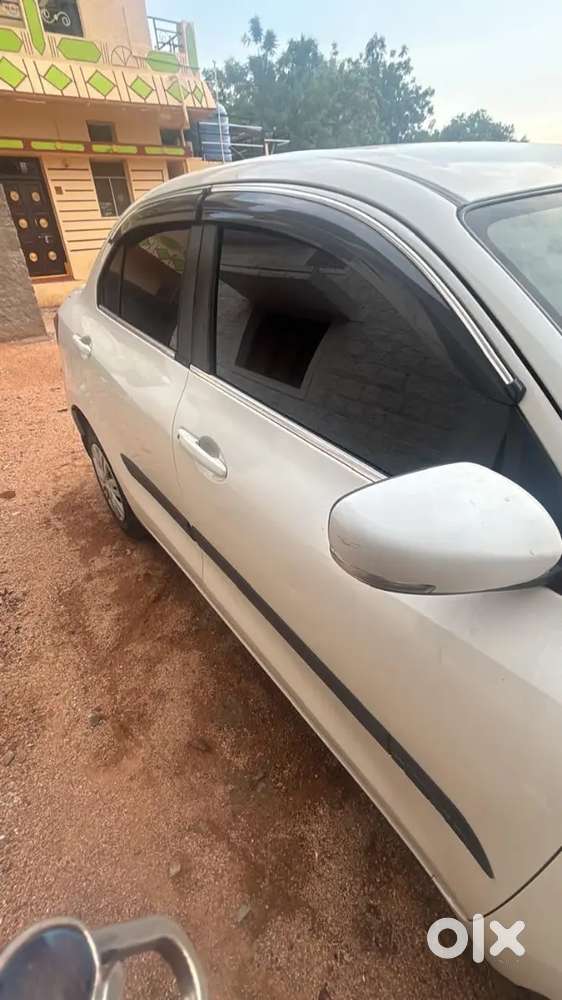 Maruti Suzuki Dzire 2022 Petrol 64000 Km Driven