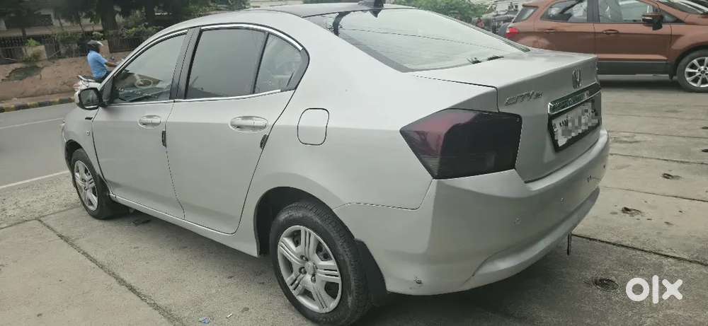 Honda City 1.5 V 2011 Valid 2031
