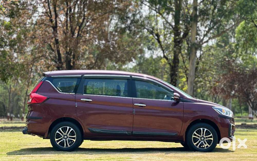 Maruti Suzuki Ertiga Zxi Plus At Shvs, 2022, Petrol