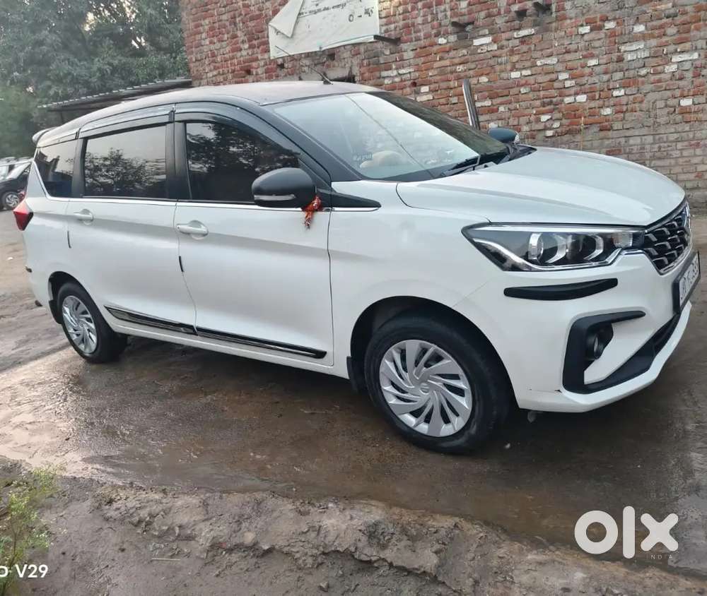 Maruti Suzuki Ertiga 2024 Petrol 85000 Km Driven