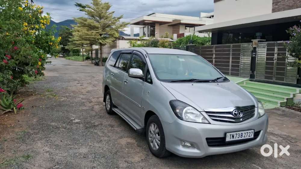 Toyota Innova 2011 Diesel Well Maintained