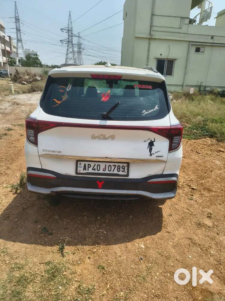 Kia Carens Luxury Diesel 2023