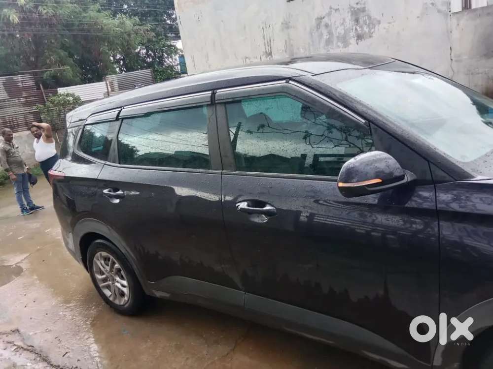 Kia Carens 1.5 Premium 2025