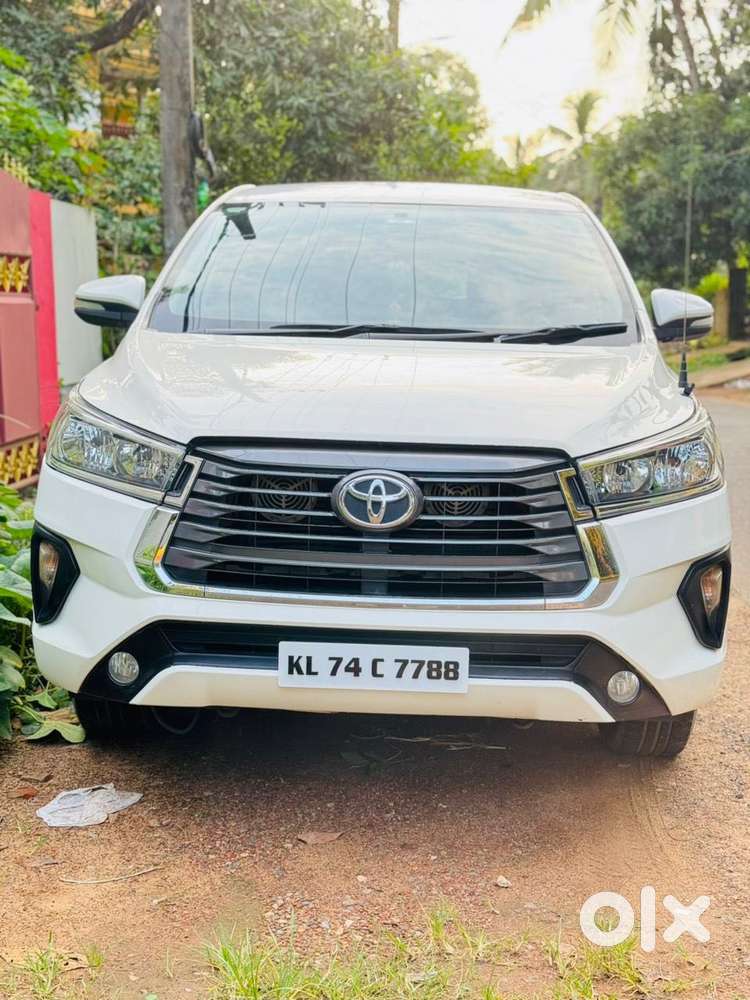 Toyota Innova Crysta 2.4 G Mt 8s, 2017, Diesel