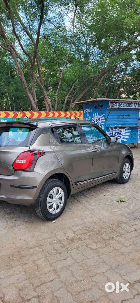 Maruti Suzuki Swift Vxi Optional, 2022, Petrol