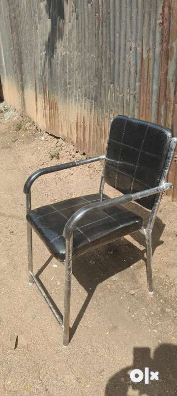 Airport best sale chair olx