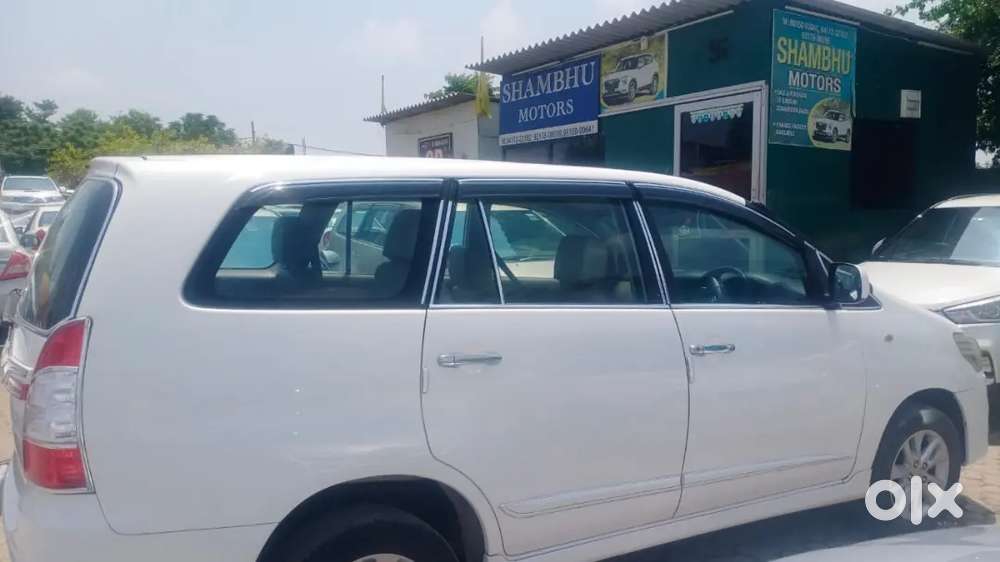 Toyota Innova 2.5 Gx 2015