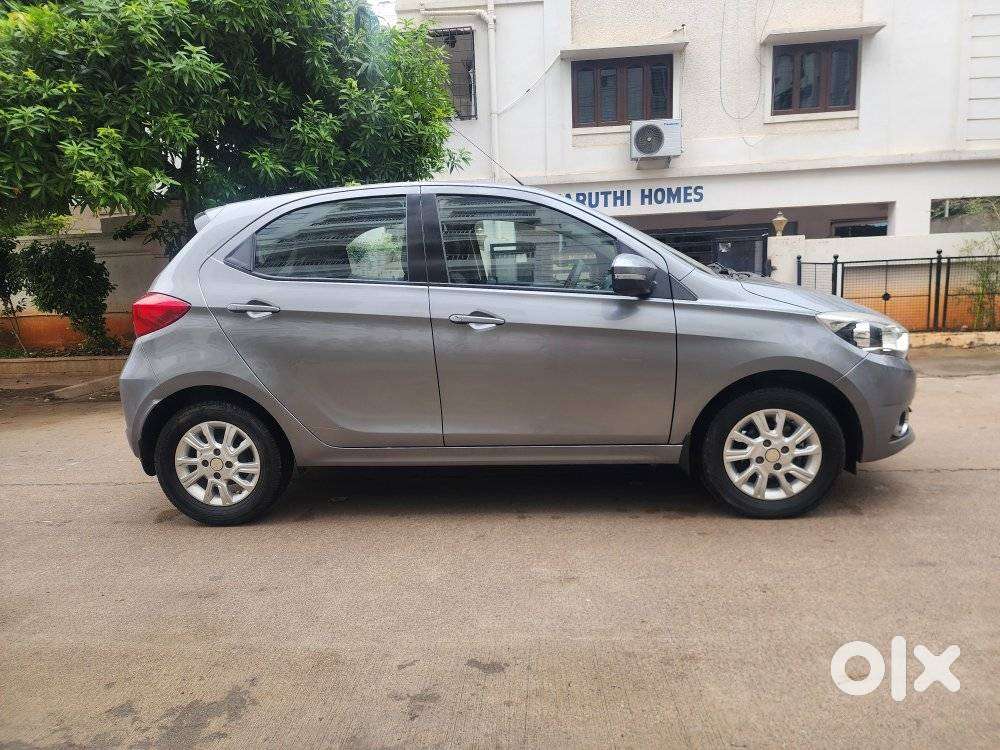 Tata Tiago 1.2 Revotron Xz Plus Dual Tone, 2018, Petrol
