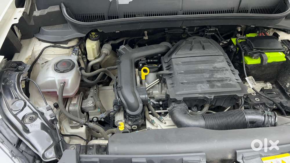 Volkswagen Taigun 1.0 Tsi Highline At, 2022, Petrol