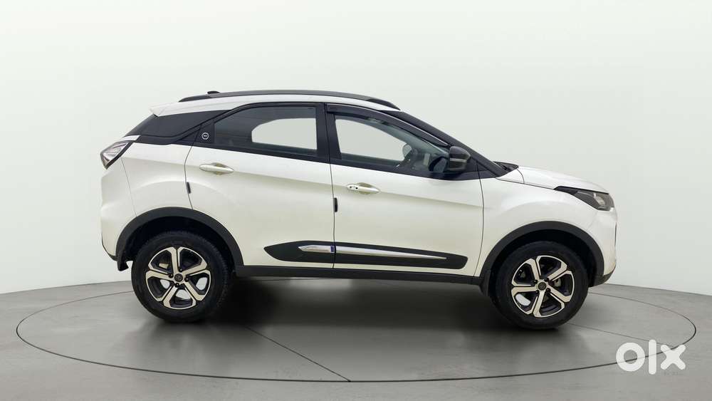Tata Nexon 1.2 Revotron Xz Plus, 2023, Petrol