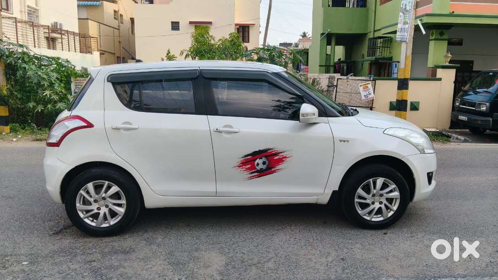 Maruti Suzuki Swift 2018 Zxi Plus, 2013, Petrol