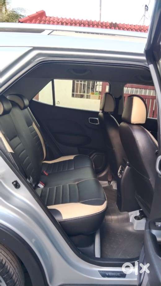 Hyundai Venue 1.2 S Plus, 2021, Petrol
