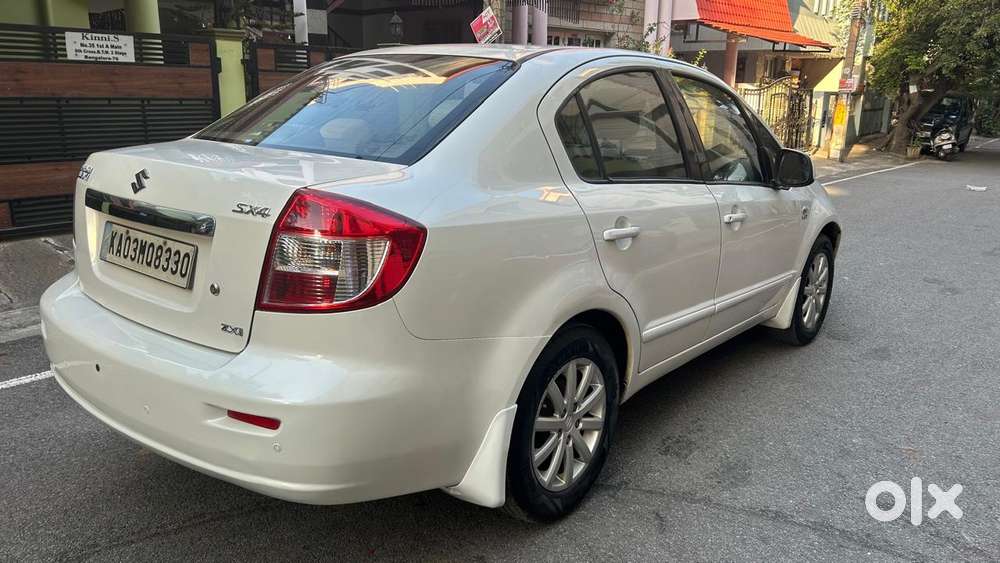 Maruti Suzuki Sx4 Zxi, 2012, Petrol