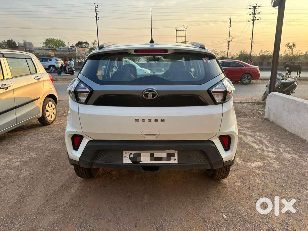 Tata Nexon 1.5 Revotorq Xm (s), 2020, Diesel