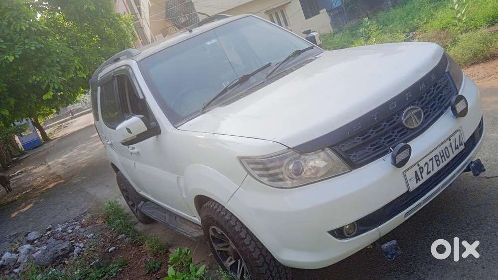 Tata Safari Storme Lx, 2016, Diesel