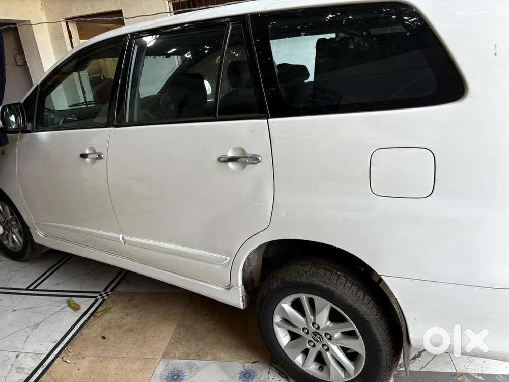 Toyota Innova 2014 Diesel Well Maintained